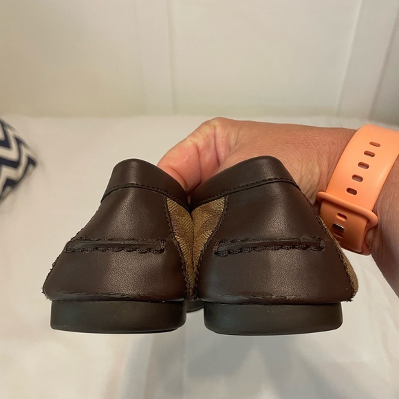Coach signature logo flats/loafers. Lightly used condition. - Picture 3 of 4